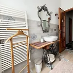 Nina 1 Letto Singolo In Quarto em Acomodações Particulares